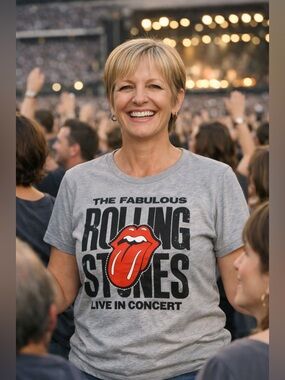 Rolling Stones Graphic T‑Shirt Medium 10‑12 Rock Band Music Tee Vintage Style